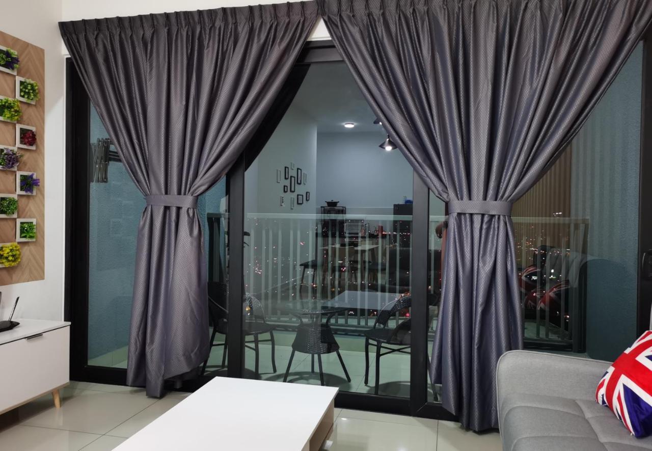 Апартаменты Le Pavillion Puchong By Widebed Upto 6Pax Куала-Лумпур Экстерьер фото